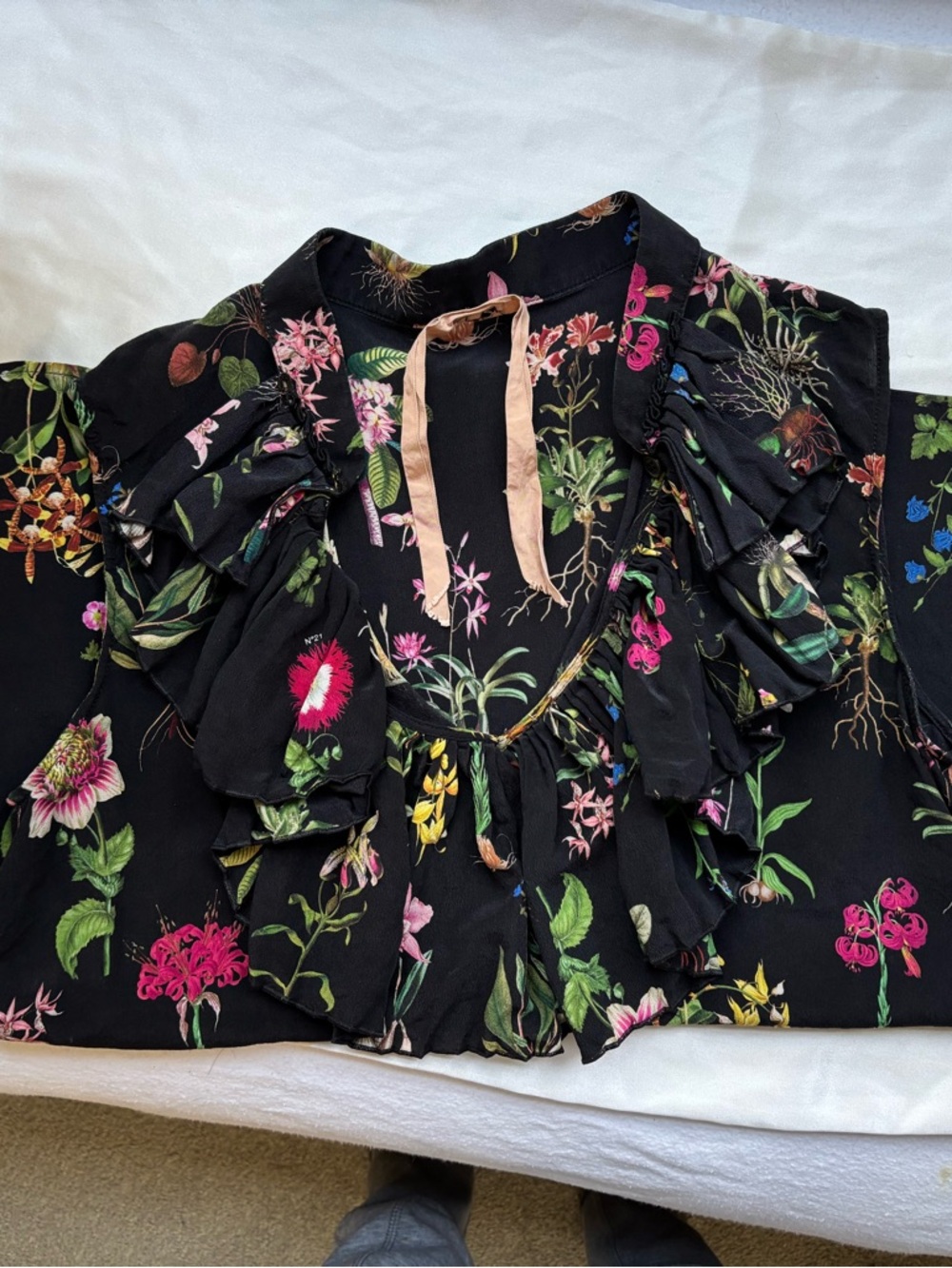 No. 21 Black Floral Ruffle Tie-Neck Blouse
